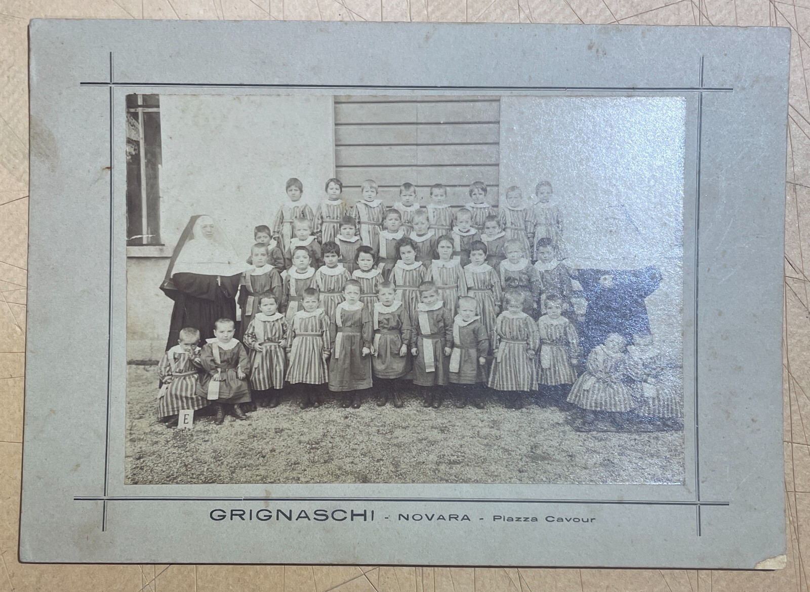 Piemonte, Novara: Antica Fotografia d'Infanzia, Asilo, Collegio Fotografo Grignaschi