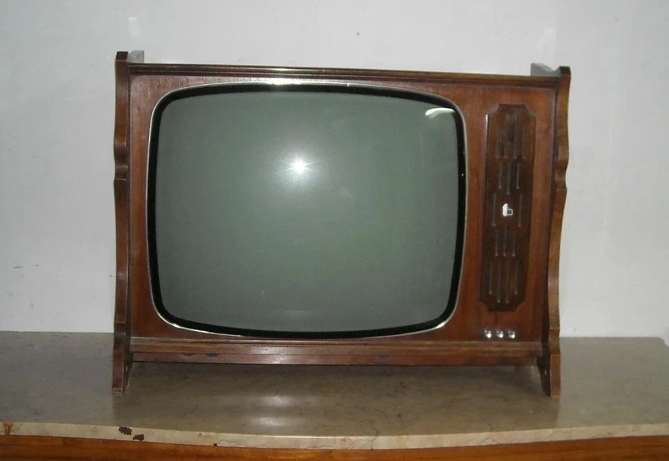 Modern Design and Electronics: Vintage Tedas Todi Television, Apollo Model