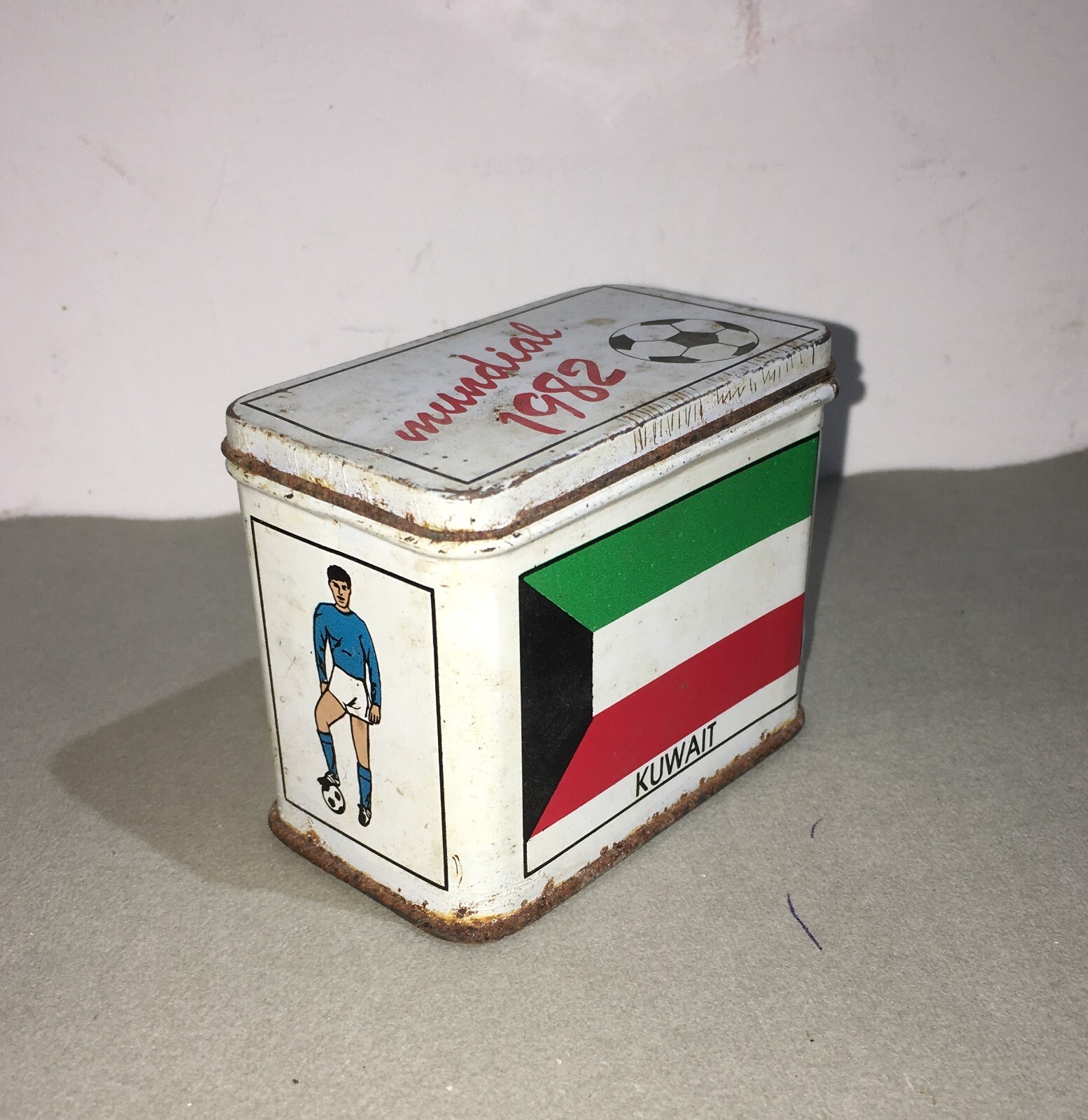 Scatola Di Latta Pubblicitaria Mundial 1982 Kuwait Feletti