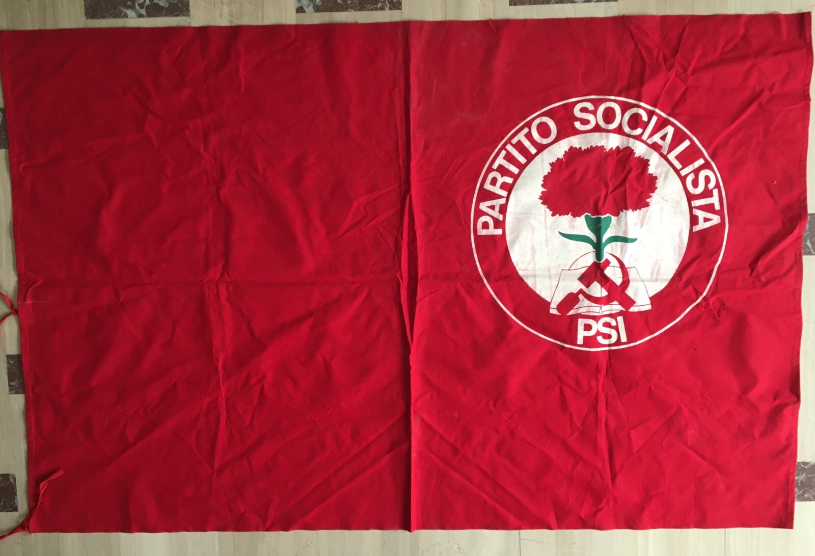 Partito Socialista Italiano (PSI). Grande Bandiera Rossa d'Epoca