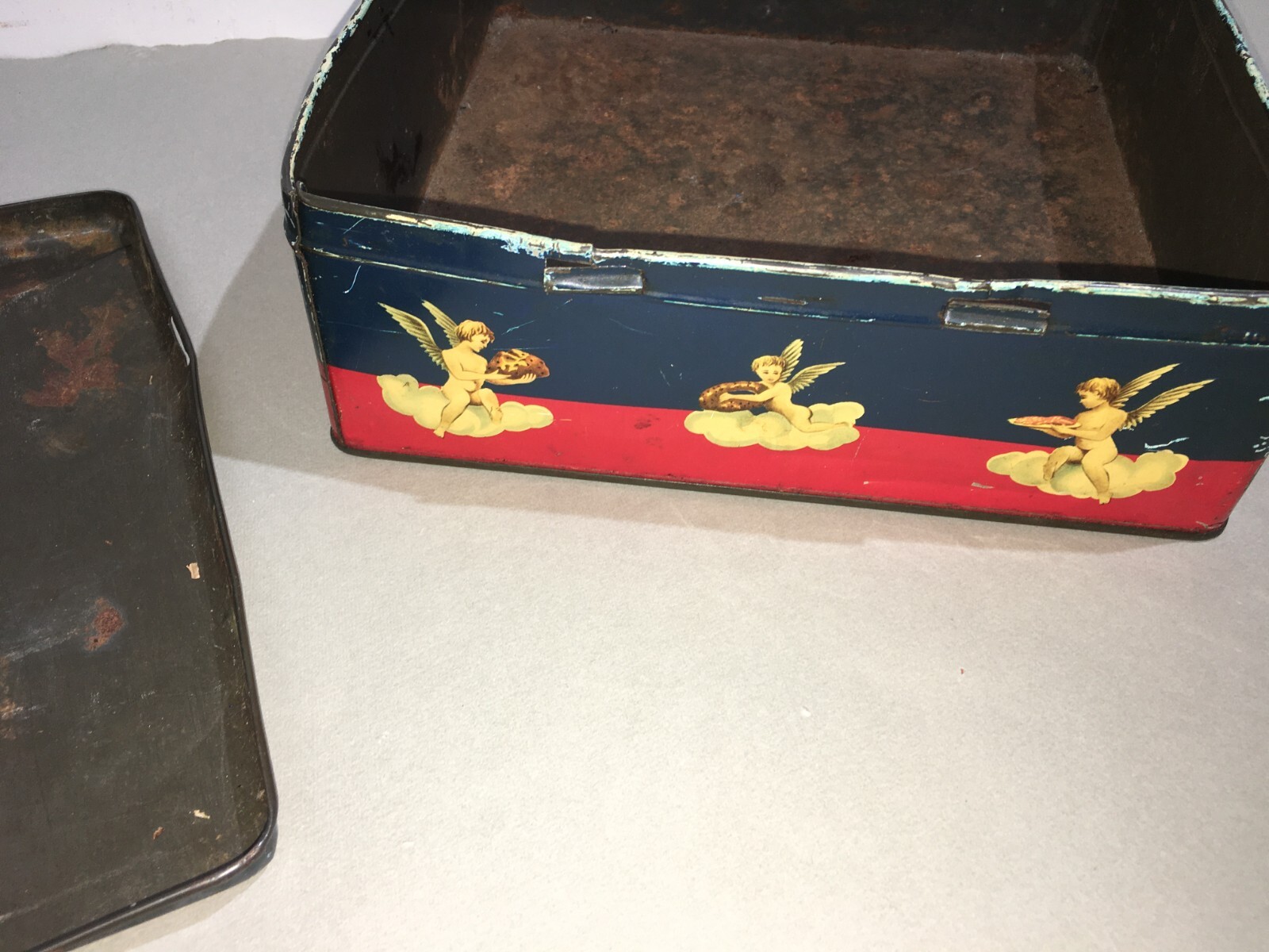 Scatola Pubblicitaria In Latta Mughetti & Duca, Ancona