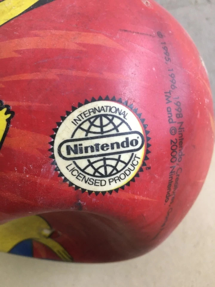 Giochi: Pallone Pubblicitario Con Illustrazioni Pokemon, Nintendo