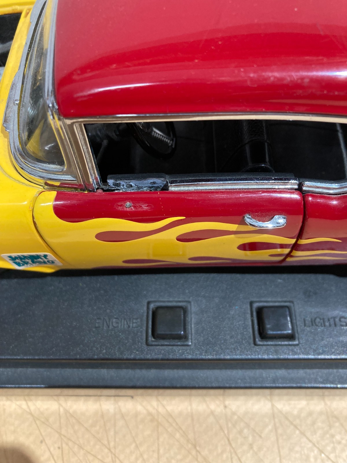 Soprammobile Pubblicitario, Automobilina Johnny Bravo   Ertl   Chevrolet Bel Air