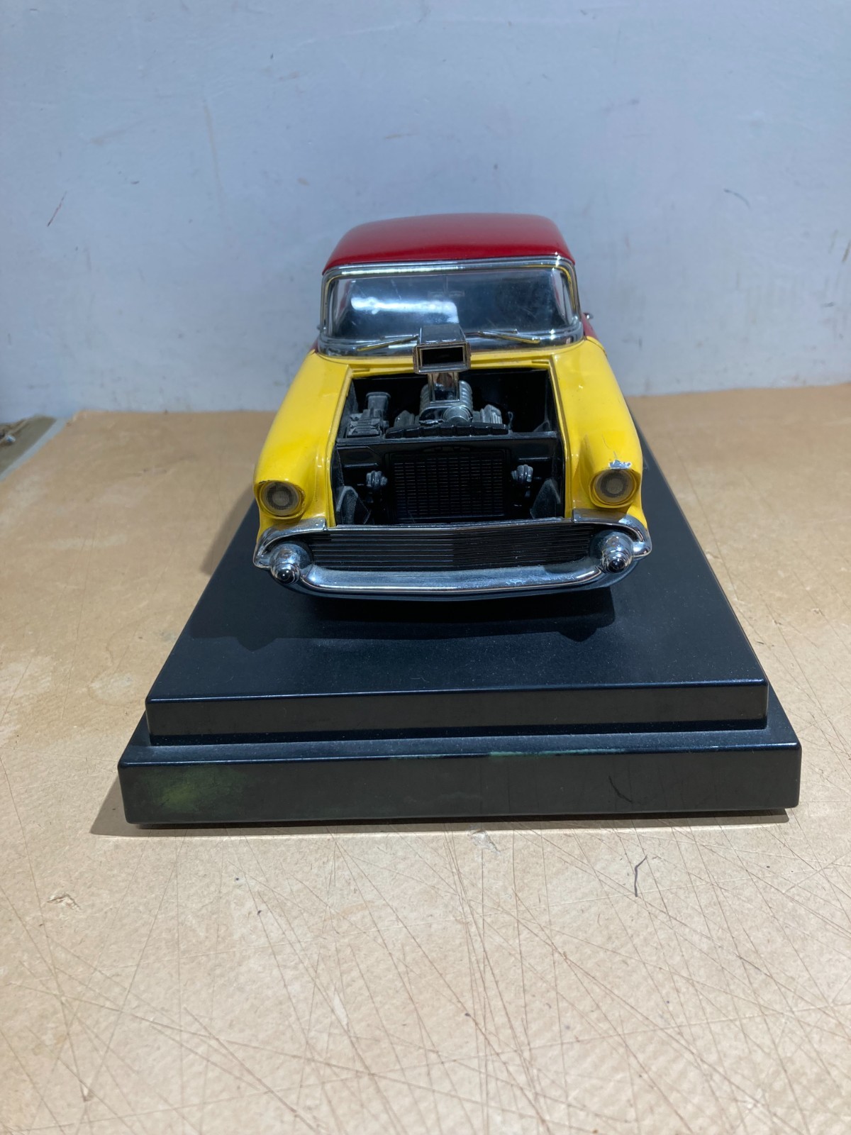 Soprammobile Pubblicitario, Automobilina Johnny Bravo   Ertl   Chevrolet Bel Air