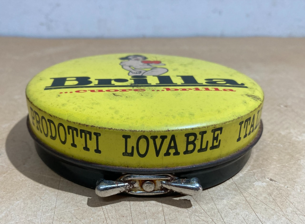 Lovable   Astuccio Pubblicitario 'Brilla'   Illustrazione Sensuale
