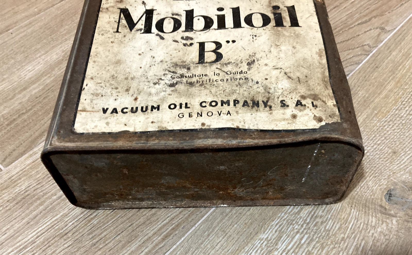 Motori, Lubrificanti: Mobiloil "B", Genova, Vacuum Oil Company. Latta Pubblicitaria.