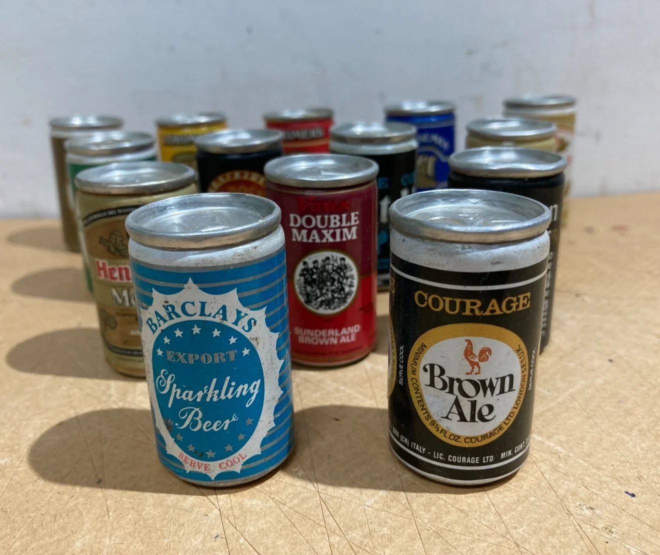 Beer Collecting: Advertising Beer Tins