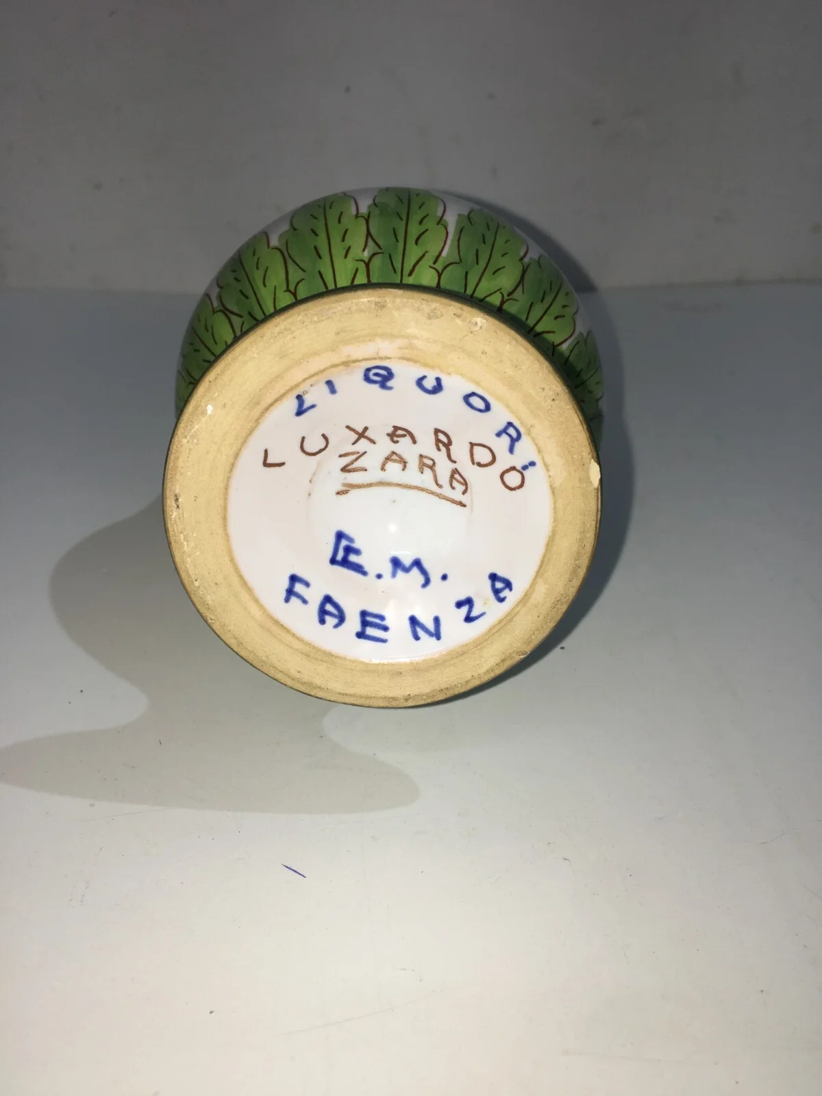 Liquori Luxardo Zara: Bottiglia in Ceramica con Artistici Decori (faenza)