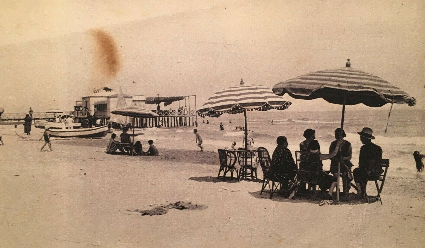 Abruzzo, Pescara, Lido Con Ombrelloni E Bagnanti, Cartolina Da Collezione d'Epoca