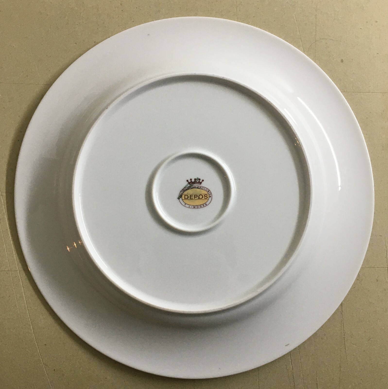 Piatto Decorativo In Porcellana Con Decori Floreali E Dorature