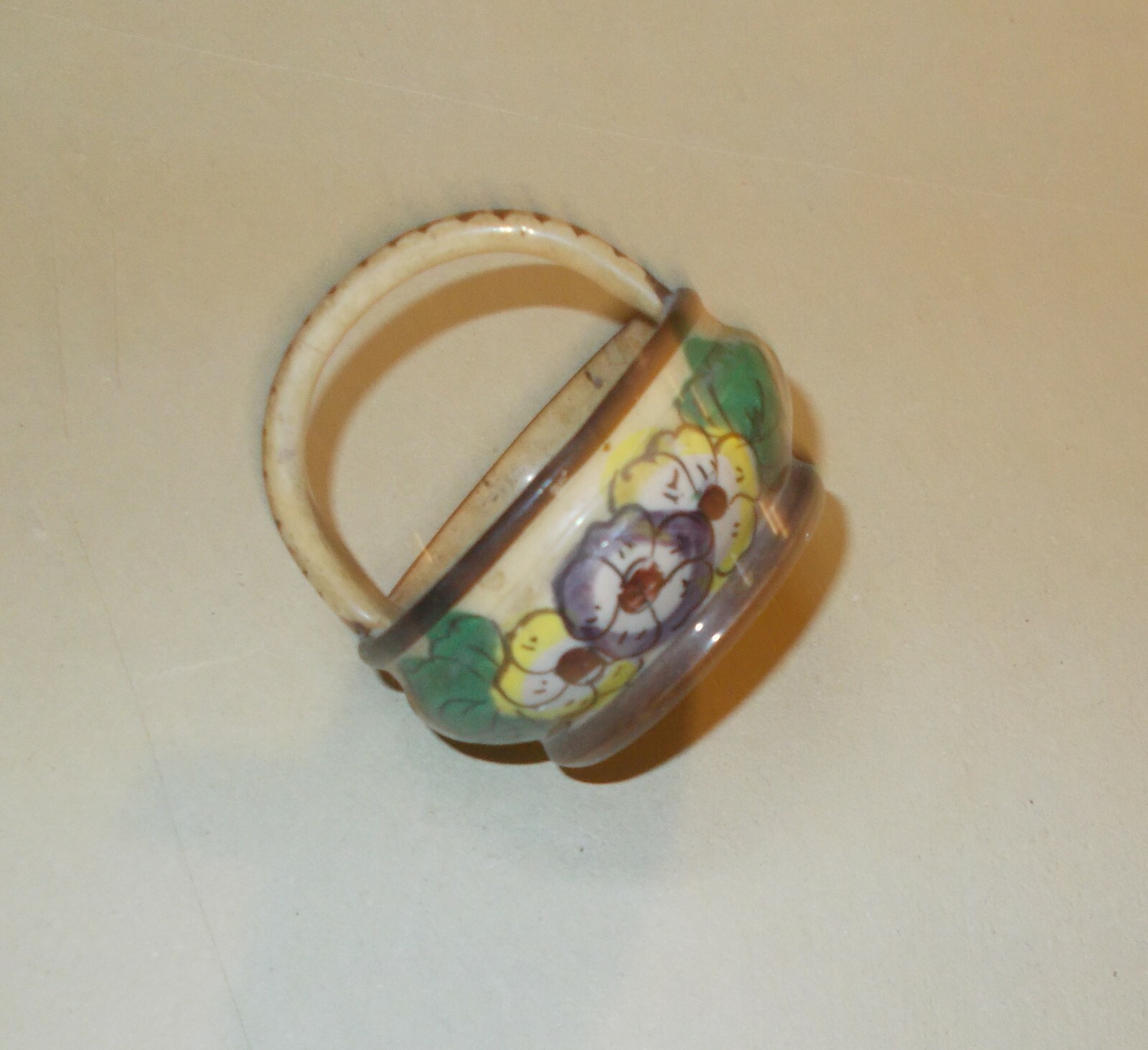 Ceramica d'Epoca Con Decoro Floreale Policromo Siglata AC