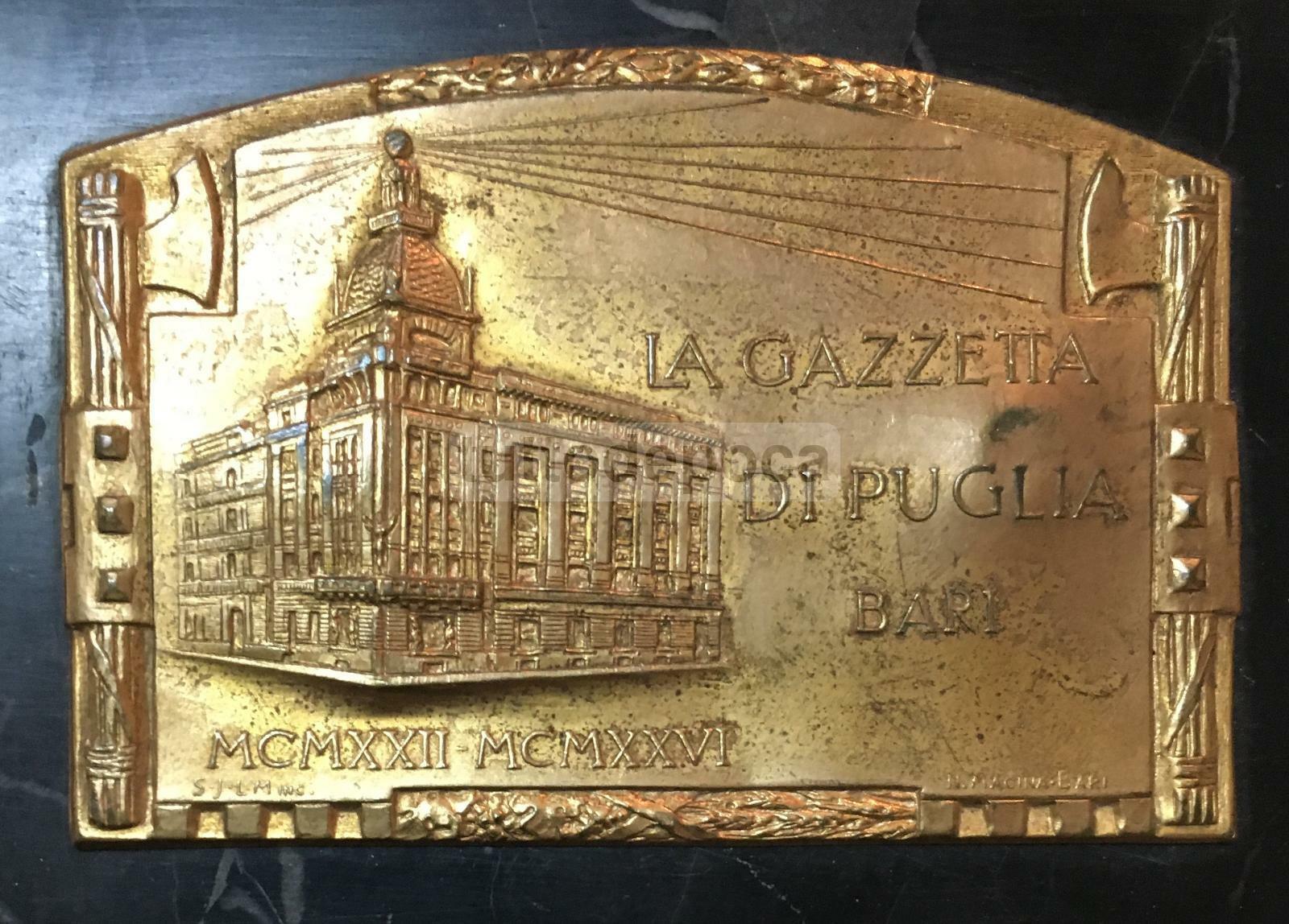 Puglia, Bari: Antica Placca Pubblicitaria Della Gazzetta Di Puglia, Opera Di N. Macina
