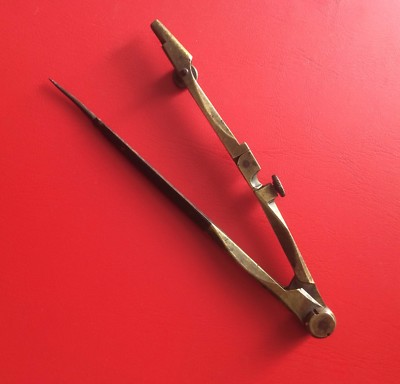 Architettura, Ingegneria, Disegno, Scrittura. Antico Utensile: Compasso, Massoneria