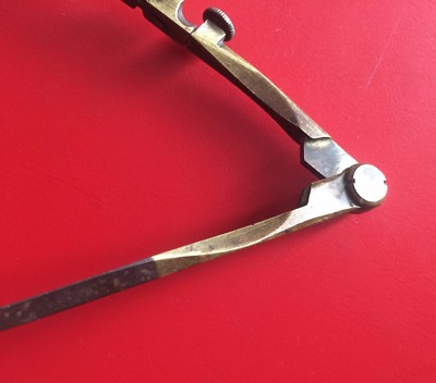 Architettura, Ingegneria, Disegno, Scrittura. Antico Utensile: Compasso, Massoneria