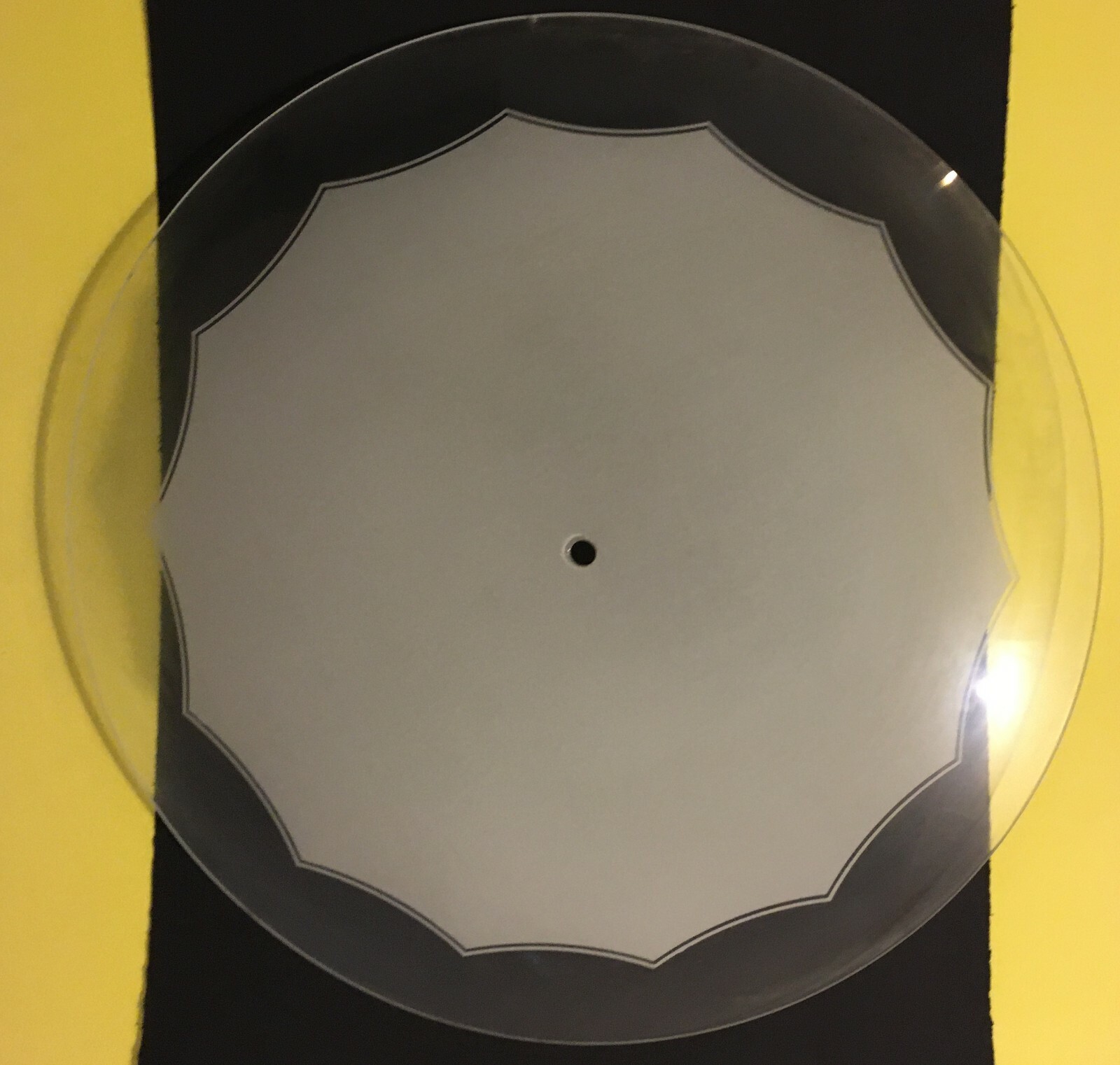 Coppa Per Lampada In Vetro Satinato Con Decoro Geometrico   51 Cm   Modernariato E Design