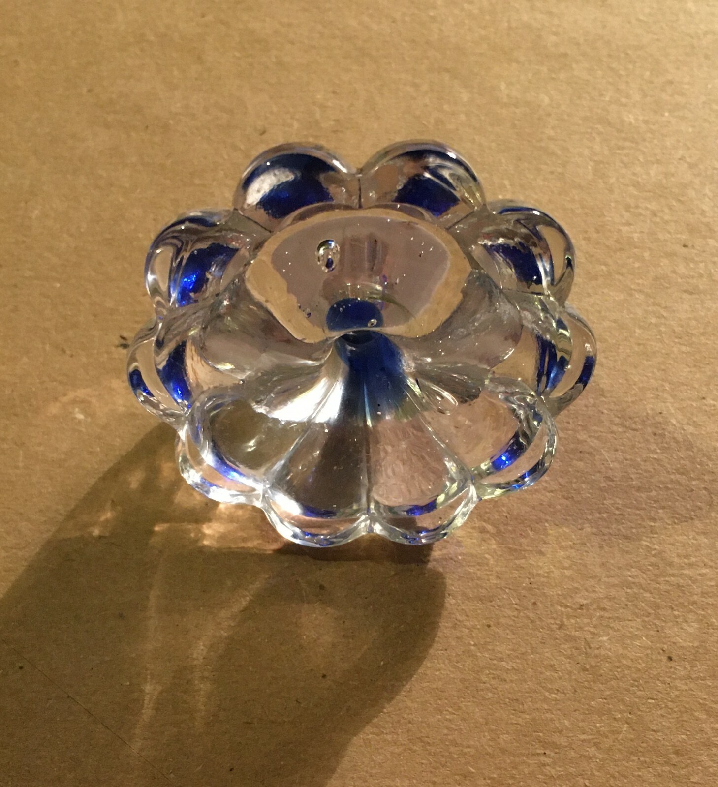 Arti Decorative Del Novecento: Coppia Di Pomoli In Vetro d'Epoca