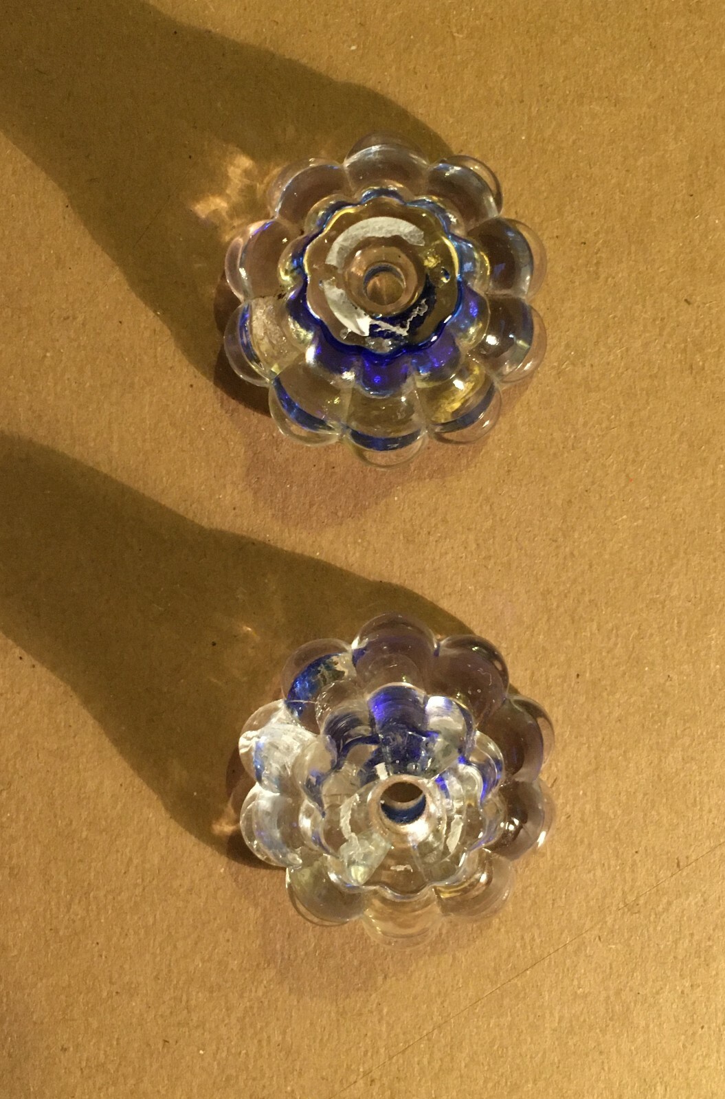 Arti Decorative Del Novecento: Coppia Di Pomoli In Vetro d'Epoca
