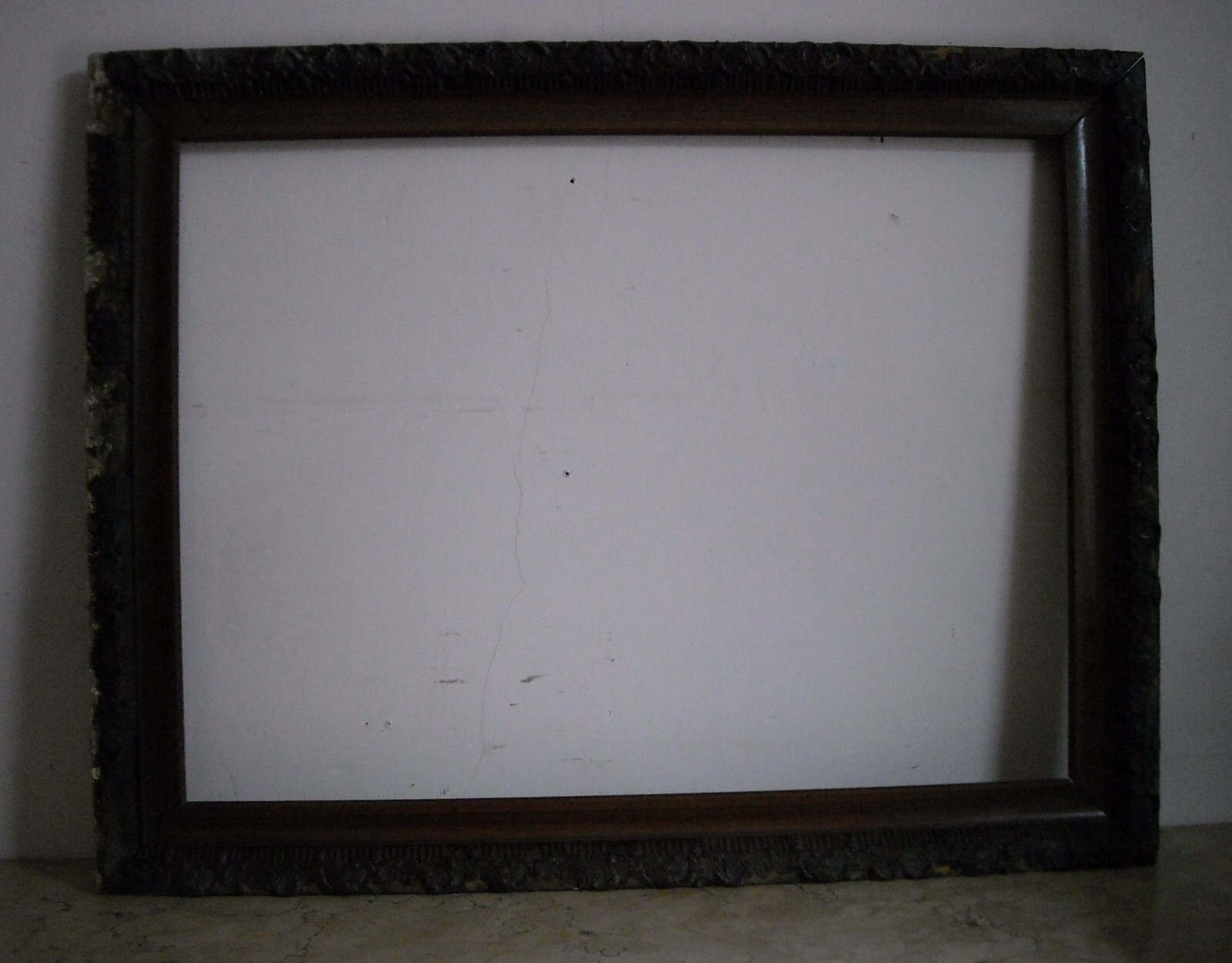 Antica Cornice Liberty In Legno Con Decorazione A Pastiglia