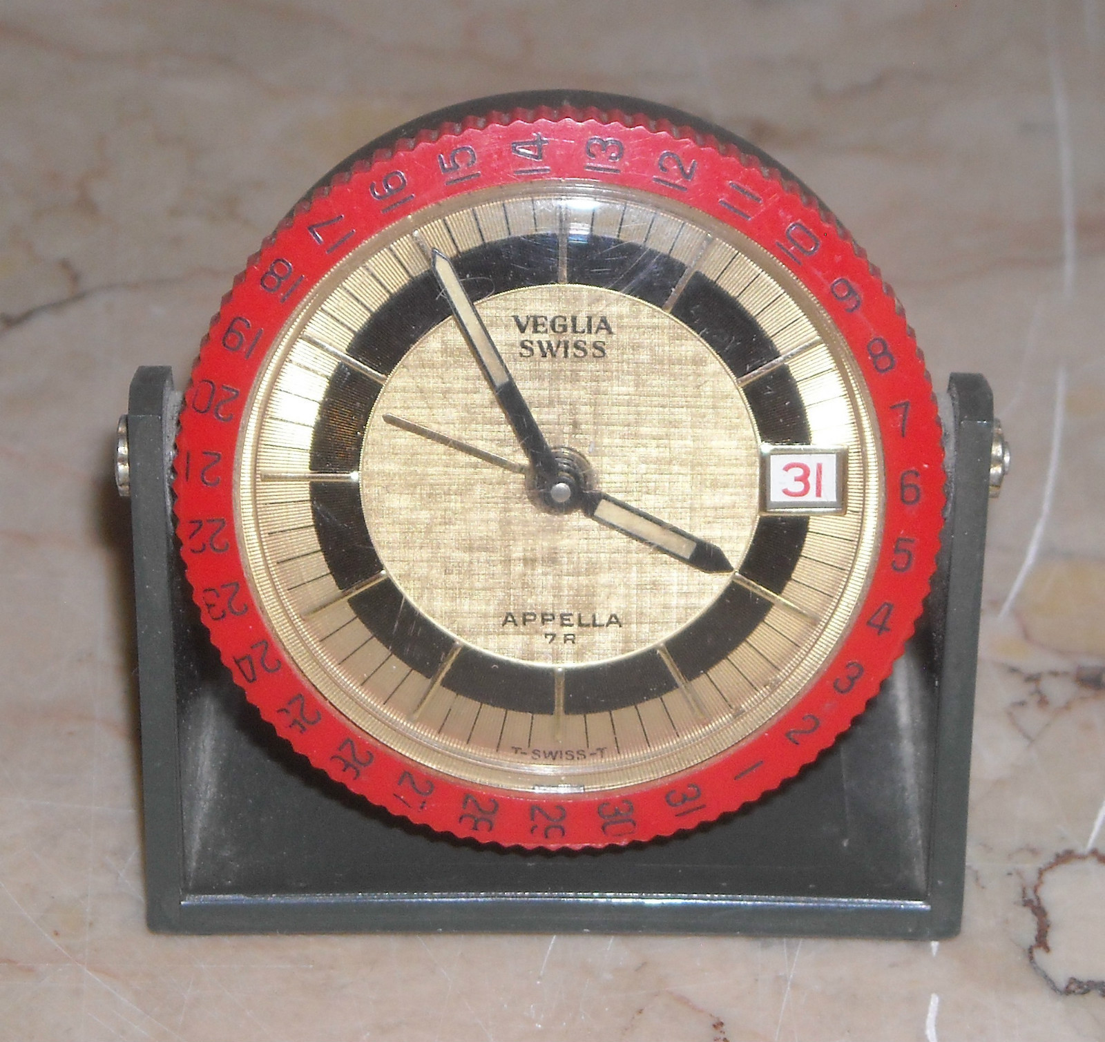 Veglia: Orologio d'Epoca E Soprammobile Da Collezione Appella