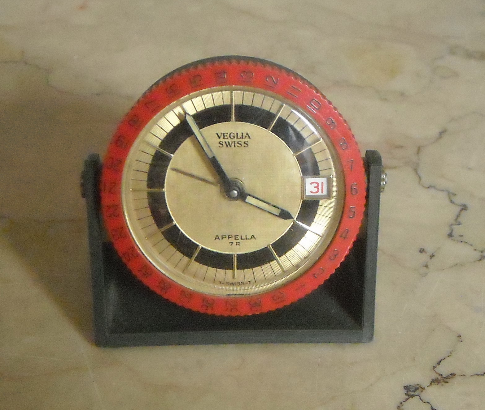 Veglia: Orologio d'Epoca E Soprammobile Da Collezione Appella