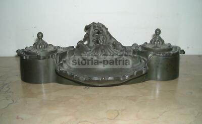 Calamaio Antico In Bronzo Con Scultura Di Scimmia