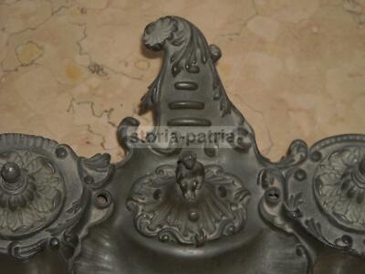 Calamaio Antico In Bronzo Con Scultura Di Scimmia