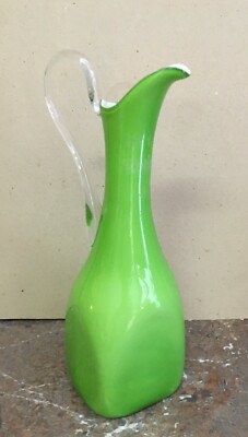 Antico Vetro Da Collezione, Vaso Di Bel Modellato, Opalescente Verde, Caraffa, Novecento