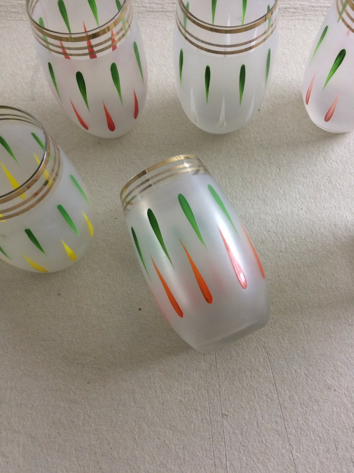Sei Bicchieri Colorati In Vetro Decorativo Artistico