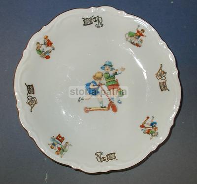 Piatto Per Bambini In Porcellana Con Decori Fumettistici E Gioco Del Vigile Urbano