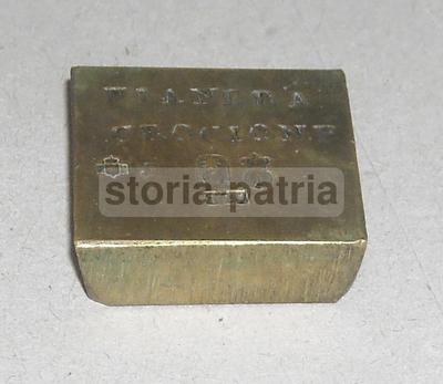 Antico Peso Monetale Fiandra Crocione In Ottone Con Punzoni Araldici
