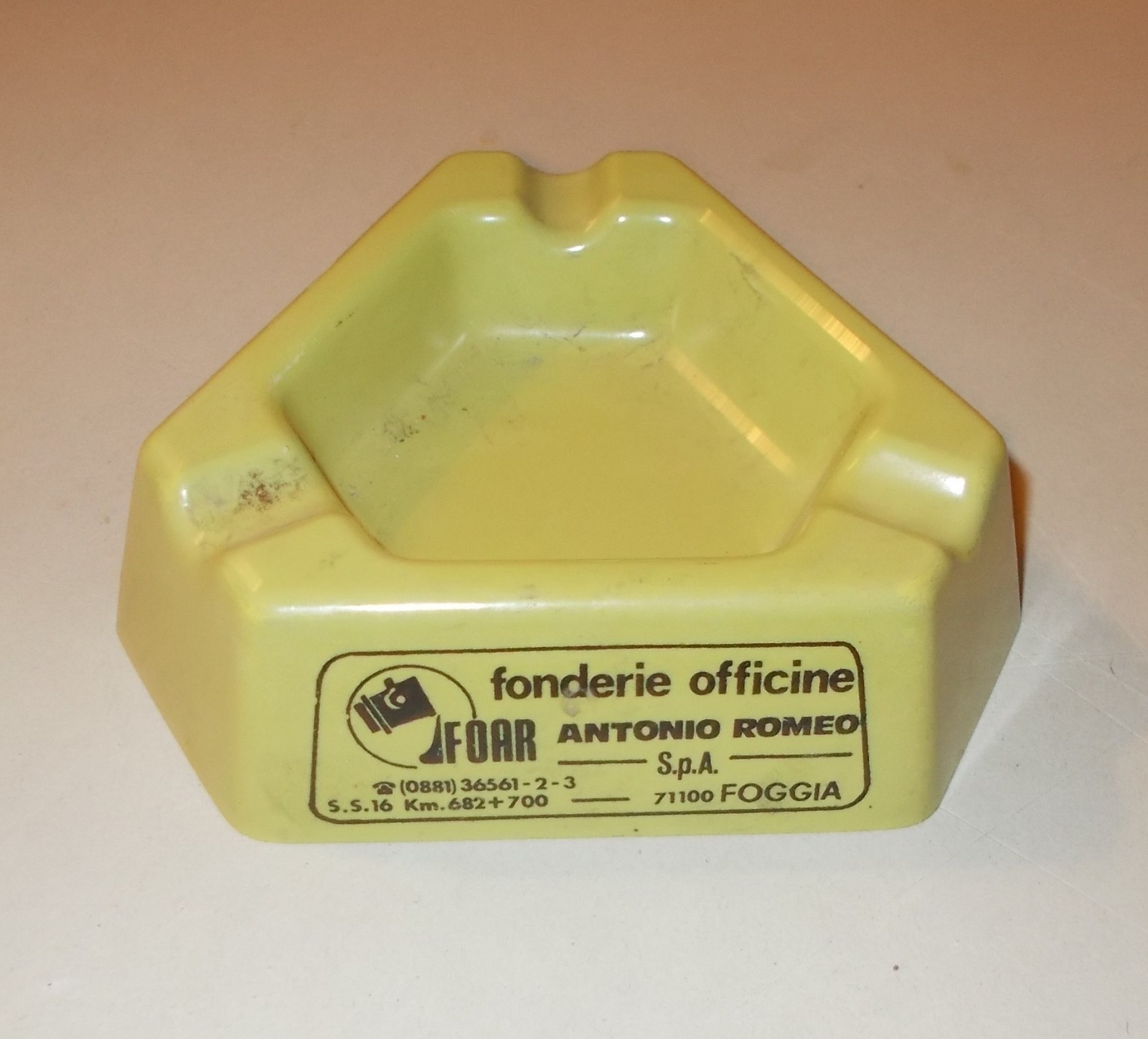 Meccanica   Fonderie Officine Romeo (FOAR), Puglia: Posacenere Da Collezione d'Epoca