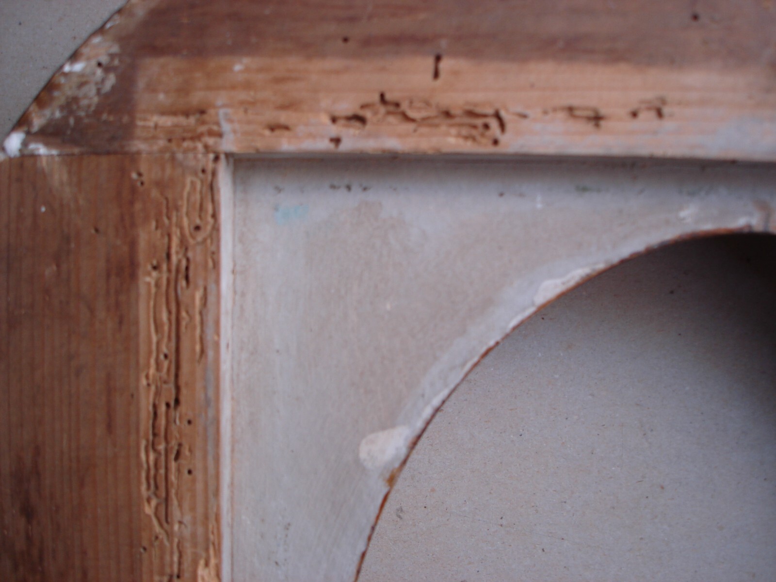 Cornice Ovale Decorativa Con Cimasa Dorata Per Dipinti E Specchi