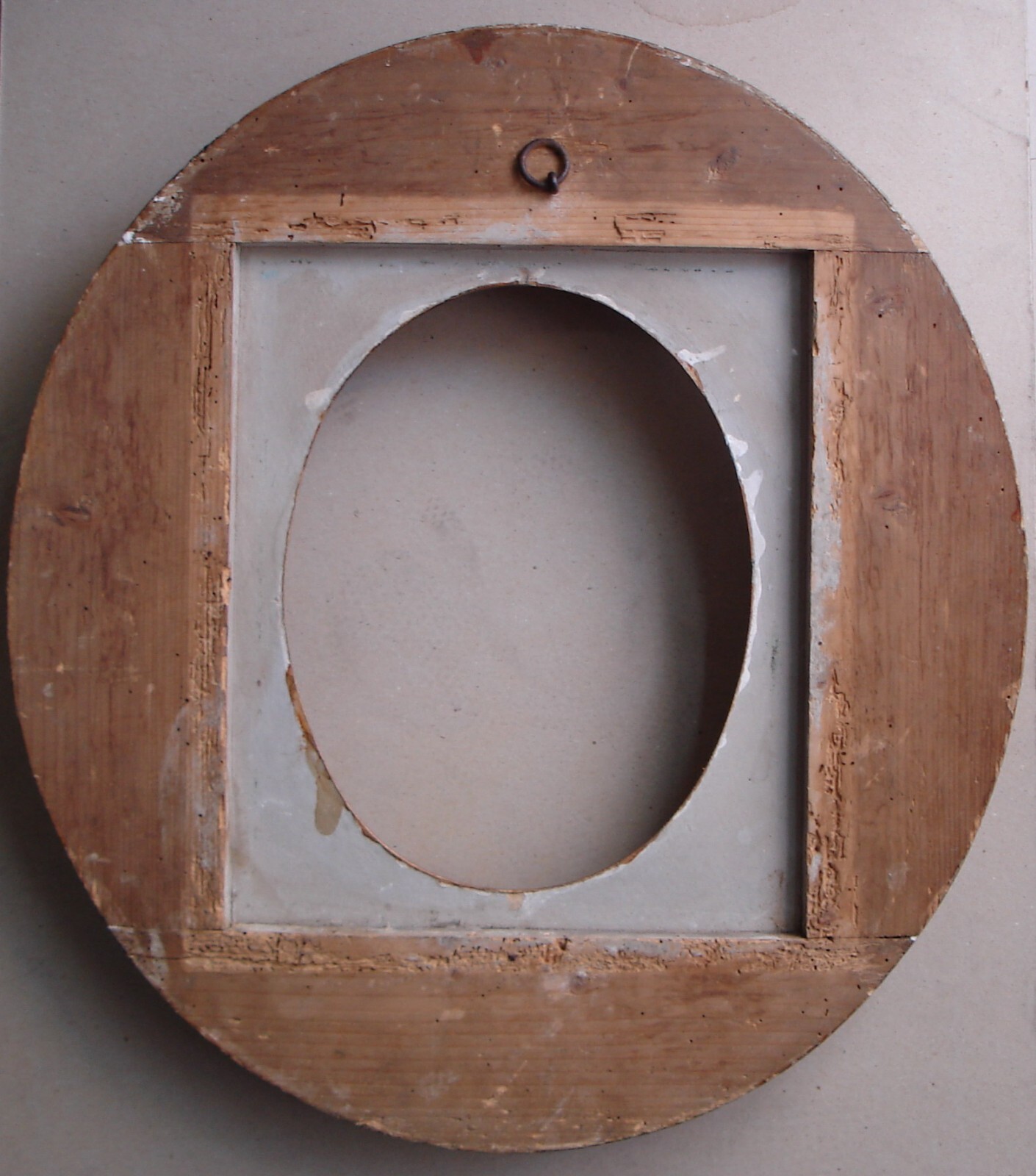 Cornice Ovale Decorativa Con Cimasa Dorata Per Dipinti E Specchi