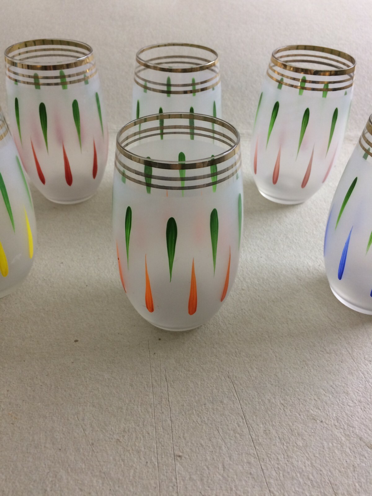 Sei Bicchieri Colorati In Vetro Decorativo Artistico
