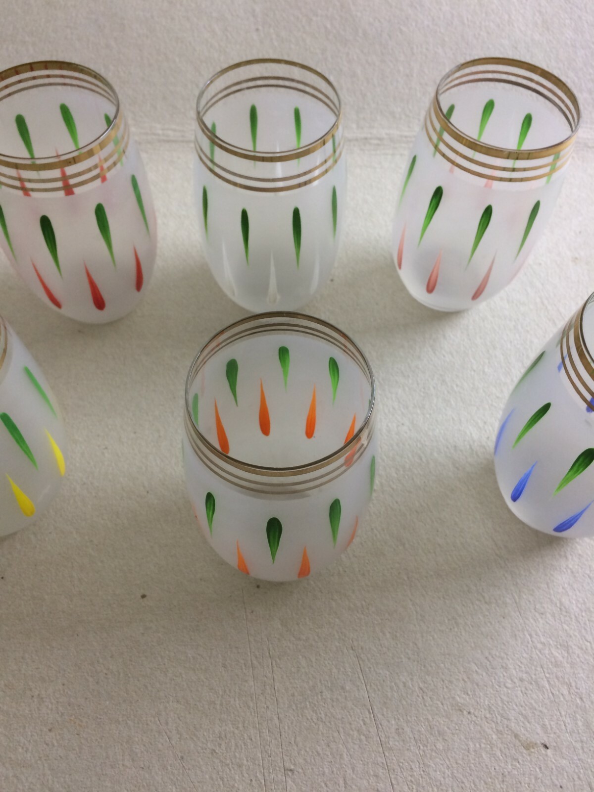 Sei Bicchieri Colorati In Vetro Decorativo Artistico