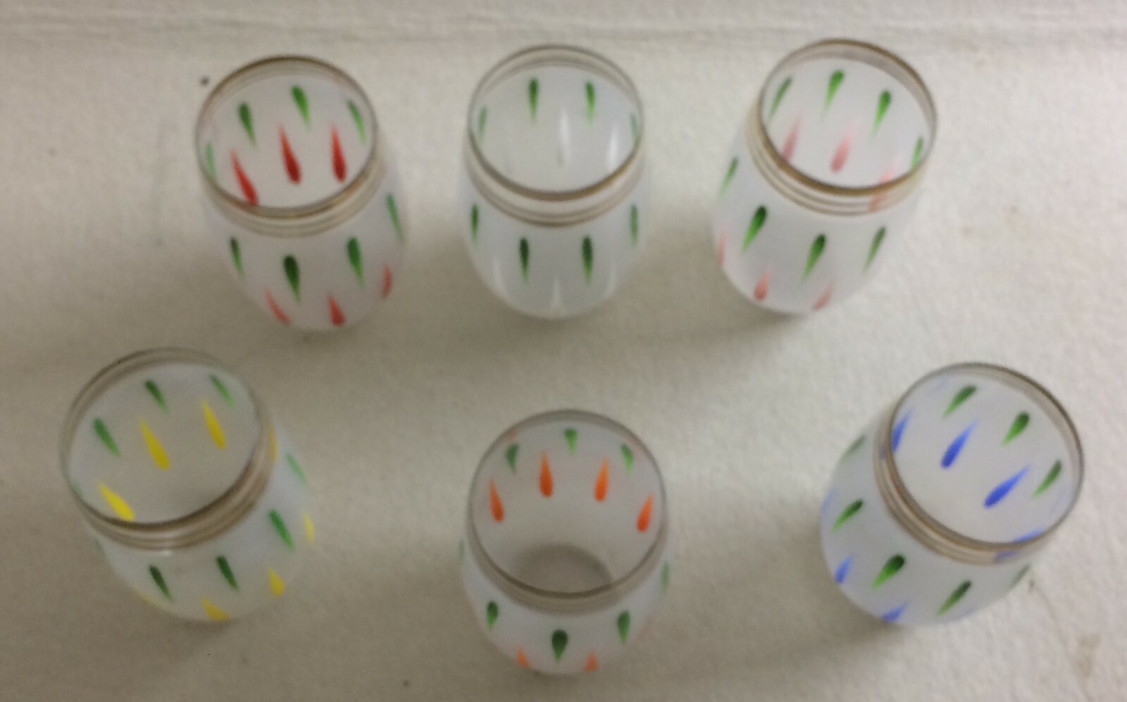 Sei Bicchieri Colorati In Vetro Decorativo Artistico