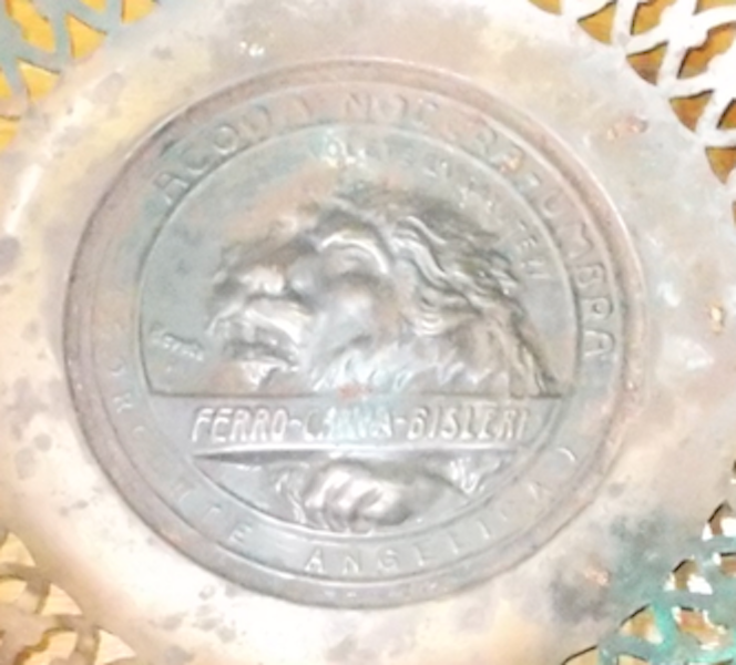 Distilleria Liquori Ferro China Bisleri Nocera Umbra   Vassoio Pubblicitario