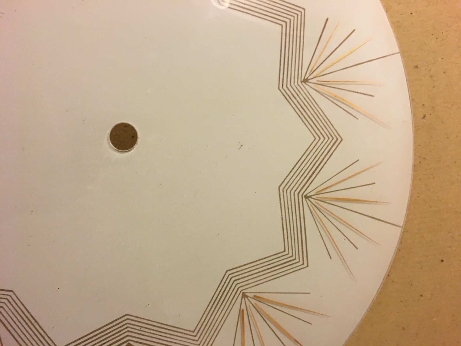 Modernariato E Design: Coppa Per Lampada In Vetro Satinato E Dorato d'Epoca, 41 Cm