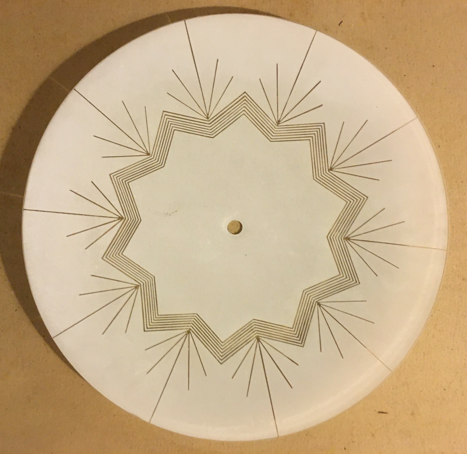 Modernariato E Design: Coppa Per Lampada In Vetro Satinato E Dorato d'Epoca, 41 Cm