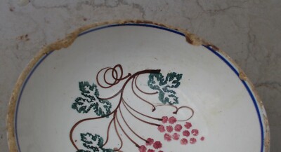 Scodella In Ceramica Popolare Vedova Besio Con Decoro A Grappoli d'Uva