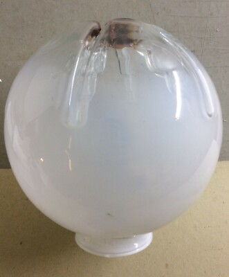 Lampada A Coppa In Vetro Modellato Con Introflessioni, Design Del Novecento