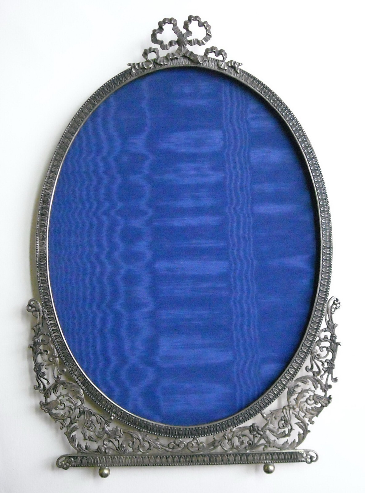 Cornice d'Epoca In Argento 800 Con Motivi Neoclassici