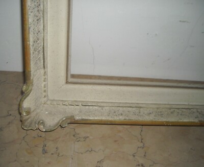 Cornice d'Epoca Laccata E Dorata Con Angoli Sagomati