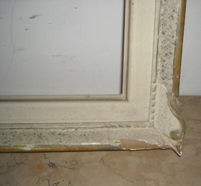 Cornice d'Epoca Laccata E Dorata Con Angoli Sagomati