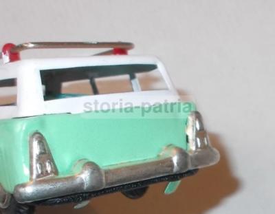 Giocattolo Da Collezione: Automobilina Station Wagon In Latta