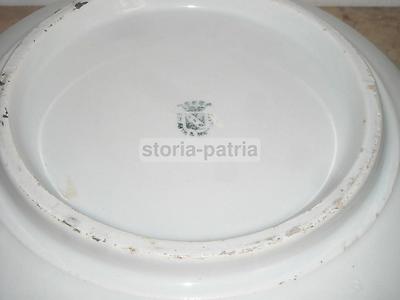 Antico Scodellone In Ceramica Con Marchio Araldico