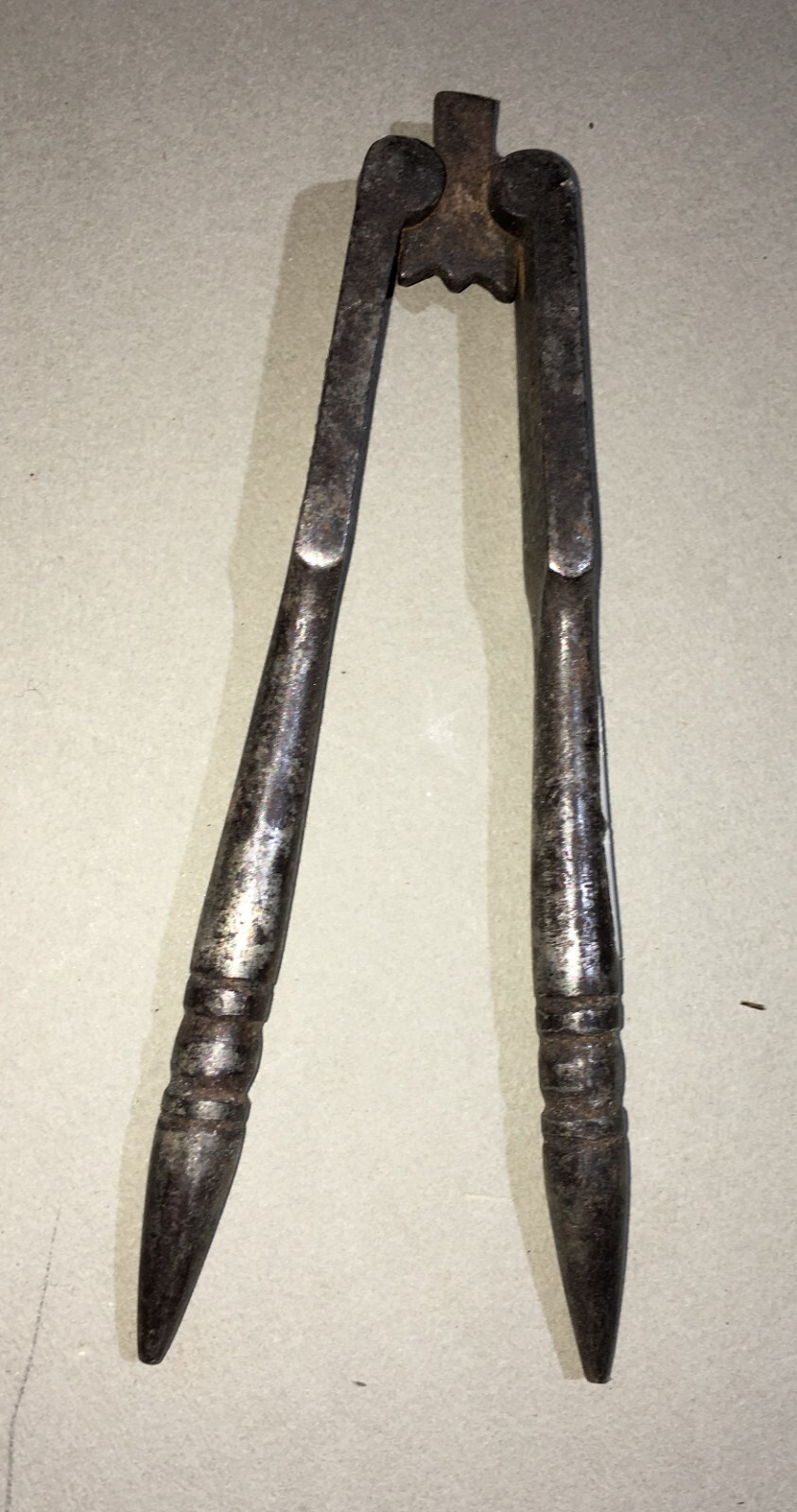 Antico Schiaccianoci In Ferro Battuto Della Seconda Metà Dell'800