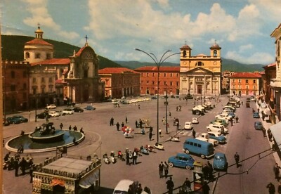 Abruzzo, L'Aquila: Auto d'Epoca, Taxi, Vespa O Lambretta, Animate Vedute (3 Cartoline)