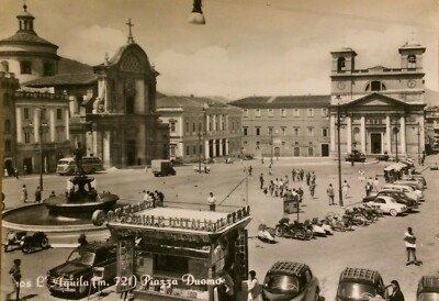 Abruzzo, L'Aquila: Auto d'Epoca, Taxi, Vespa O Lambretta, Animate Vedute (3 Cartoline)