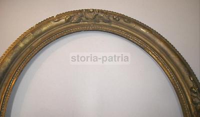 Cornice Ovale Antica Con Decori In Rilievo Per Specchi, Dipinti E Stampe